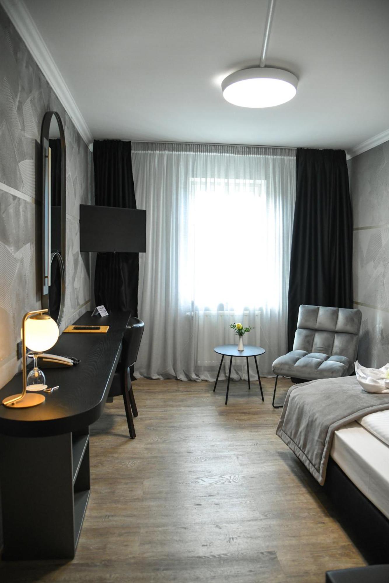 Hotel Zum Weissen Ross Delitzsch Εξωτερικό φωτογραφία