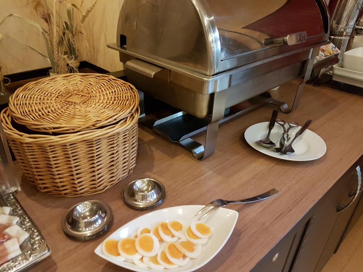 Hotel Zum Weissen Ross Delitzsch Εξωτερικό φωτογραφία
